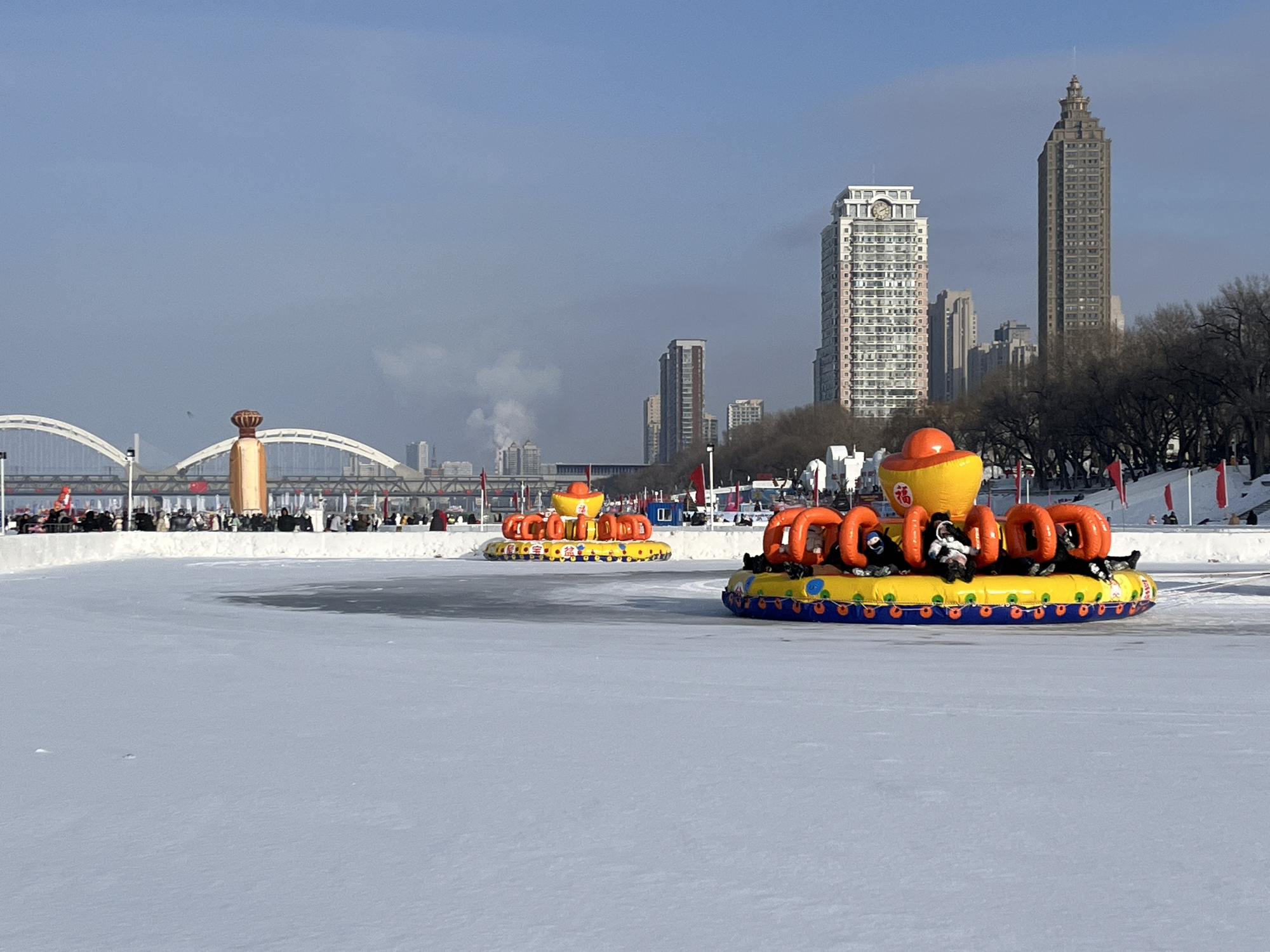 九游娱乐：借势亚冬效应推动冰雪经济再上层楼(图3)