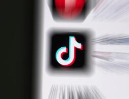 抖音教程视频教程合成2019:拍抖音视频应该配什么样的音乐呢-第3张图片-小七抖音培训 抖音教程视频教程合成2019:拍抖音视频应该配什(图3)